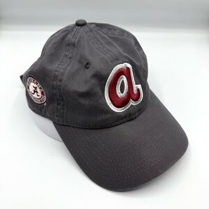 Atlanta Braves MLB x Alabama Crimson Tide NCAA New Era 9Twenty Baseball Cap Hat